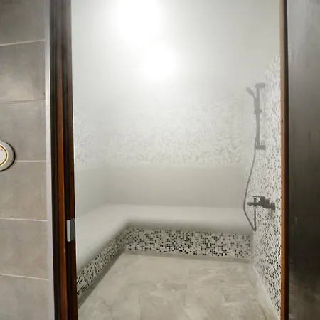 Hit Hot House Vendégház *