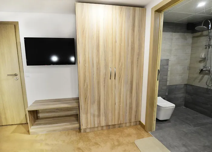 Hit Hot House بيت ضيافة *